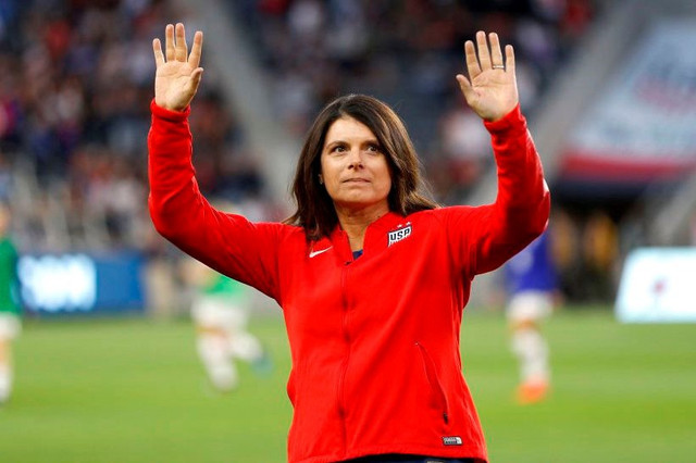 10 danh thủ giàu lên sau khi chia tay bóng đá - Hình 8 10 danh thu giau len sau khi chia tay bong da-Hinh-8