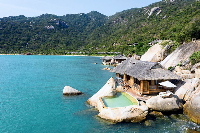 Du lịch 30/4-1/5: Giá giảm sâu trong kỳ nghỉ khác biệt trong đời - Hình 3 Du lich 30/4-1/5: Gia giam sau trong ky nghi khac biet trong doi-Hinh-3