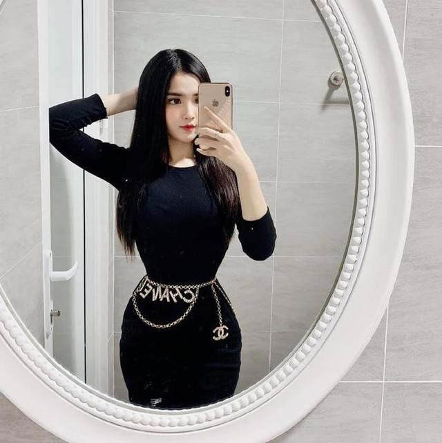 Những 'cực phẩm' sở hữu vòng 3 căng tròn, lưng ong quyến rũ trên báo nước ngoài - Hình 8 Nhung 'cuc pham' so huu vong 3 cang tron, lung ong quyen ru tren bao nuoc ngoai-Hinh-8