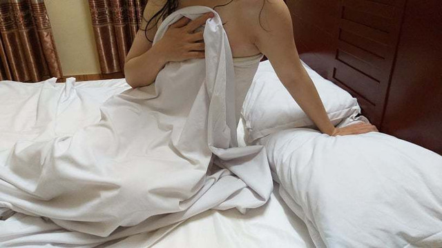 Đêm tân hôn ác mộng, vợ bắt 'ngủ chay' 3 năm, chồng liền có nhân tình Dem tan hon ac mong, vo bat 'ngu chay' 3 nam, chong lien co nhan tinh