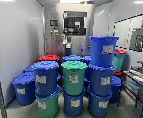 Công an TP HCM bắt Giám đốc Công ty Dược phẩm Amtex Pharma - Hình 4 Cong an TP HCM bat Giam doc Cong ty Duoc pham Amtex Pharma-Hinh-4