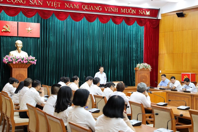 Ông Diệp Dũng bị đình chỉ chức vụ Bí thư Đảng ủy Saigon Co.op Ong Diep Dung bi dinh chi chuc vu Bi thu Dang uy Saigon Co.op
