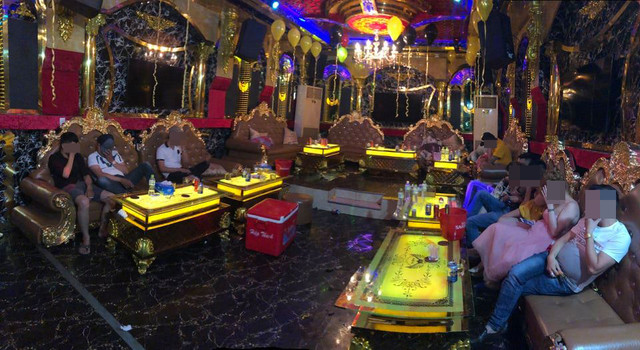 33 dân chơi mở tiệc ma tuý trong quán karaoke - Hình 2 33 dan choi mo tiec ma tuy trong quan karaoke-Hinh-2