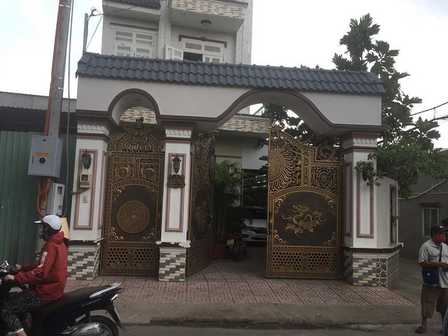 Lời khai của kẻ sát hại cha nuôi trong căn biệt thự Loi khai cua ke sat hai cha nuoi trong can biet thu