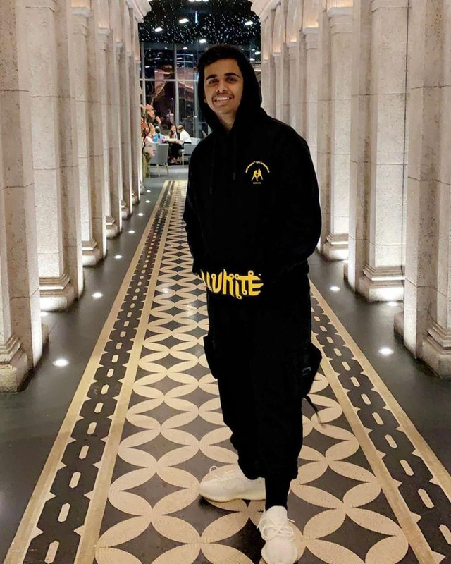 Ngoài tay chơi giày nổi tiếng, rich kid 10X Dubai còn sở hữu vườn thú mini - Hình 5 Ngoai tay choi giay noi tieng, rich kid 10X Dubai con so huu vuon thu mini-Hinh-5