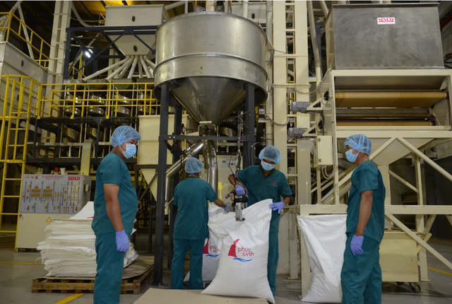 DN xuat khau Viet Nam vuot kho truoc chinh sach thue moi tu My