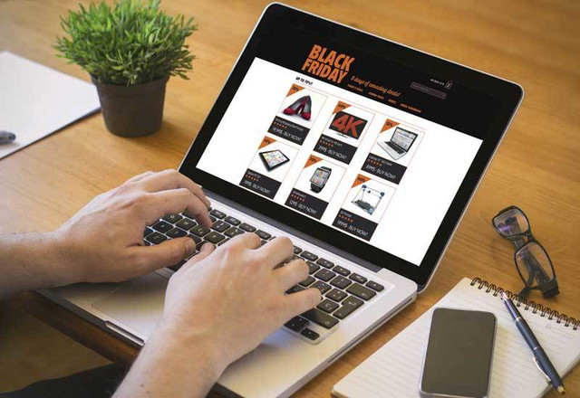 Choang voi su that dang sau nhung san online hot bac mua dai dich