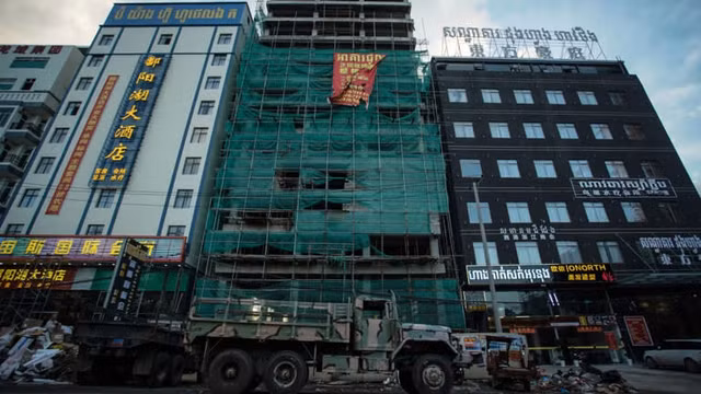 Thu phu co bac Campuchia lao dao khi nguoi Trung Quoc bo di vi lenh cam-Hinh-6