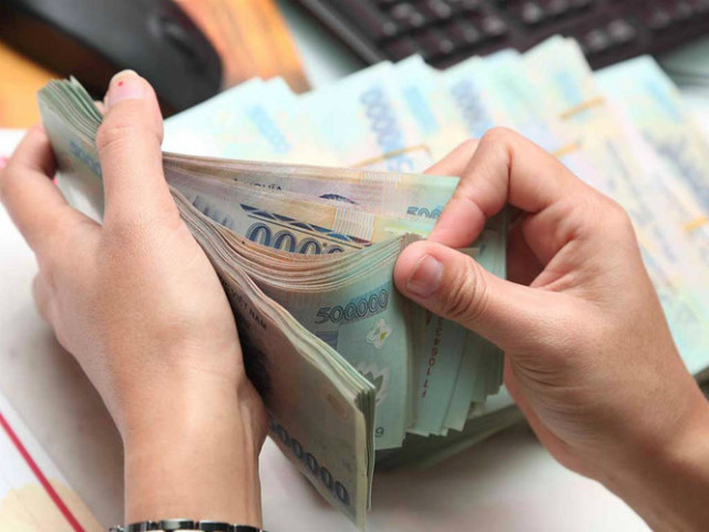 Lợi nhuận của Vietcombank, VietinBank, BIDV, Agribank phải giảm ít nhất 40% cho việc hạ lãi suất Loi nhuan cua Vietcombank, VietinBank, BIDV, Agribank phai giam it nhat 40% cho viec ha lai suat