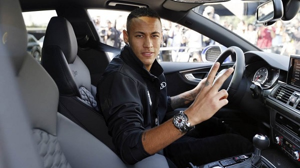 Kiếm trăm triệu USD, Neymar vẫn bị liệt vào dạng cận nghèo tại Brazil Kiem tram trieu USD, Neymar van bi liet vao dang can ngheo tai Brazil