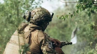 Quân Nga chiếm làng Promin, đóng vòng vây ở khu vực nam Pokrovsk