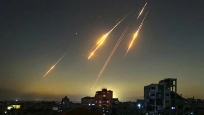 Phòng không Israel cạn tên lửa đánh chặn, Iran vẫn chưa cần dùng tên lửa mới