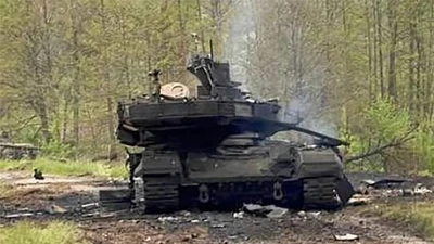 Xe tăng có còn phù hợp với chiến tranh hiện đại, khi UAV FPV lên ngôi?