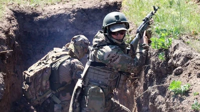 2.000 quân Ukraine bị bao vây ở Myrnohrad, Kiev quyết tâm phá vây