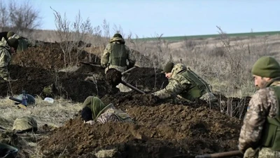 Tình cảnh phòng thủ trái ngược của Ukraine giữa Pokrovsk và Dnipropetrovsk 
