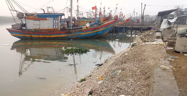 bna-van-truong-mur.jpg