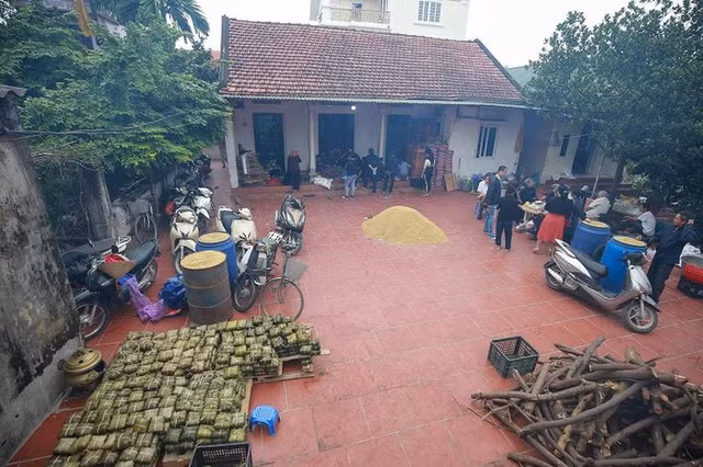 Nguoi dan ca nuoc hoi ha goi hang nghin chiec banh Tet gui ba con vung lu-Hinh-7