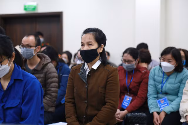 Nhân viên VietAbank và 2 ngân hàng khác tiếp tay cho siêu lừa đảo thế nào? Nhan vien VietAbank va 2 ngan hang khac tiep tay cho sieu lua dao the nao?