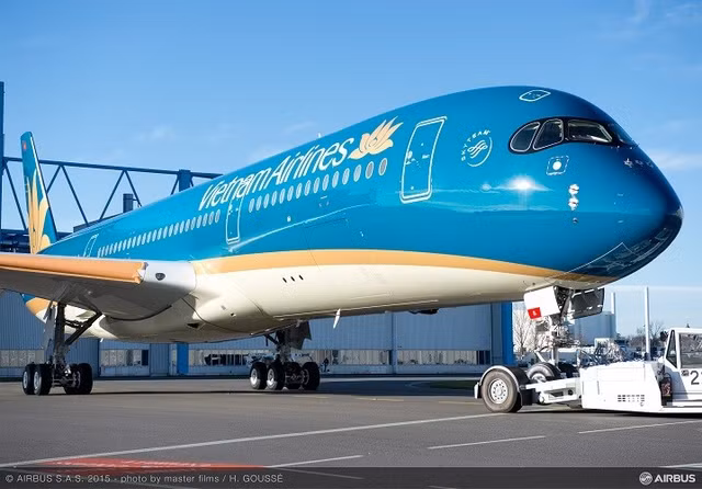 Vietnam Airlines dat muc tieu doanh thu 95.600 ty nam 2025