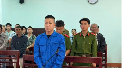 Tấn công CSGT đang làm nhiệm vụ, nam thanh niên ở Huế lĩnh 12 tháng tù