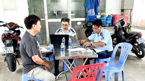 Cần Thơ: Xử phạt 2 cửa hàng xăng dầu tự ý giảm lượng hàng bán ra