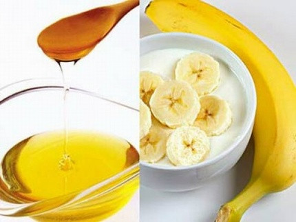 Áp dụng cách này ít nhất 2 lần/ tuần bạn sẽ xóa đi những vết nhăn ở trán, quanh mắt hay khóe miệng. Ảnh: luxurygirlvn.