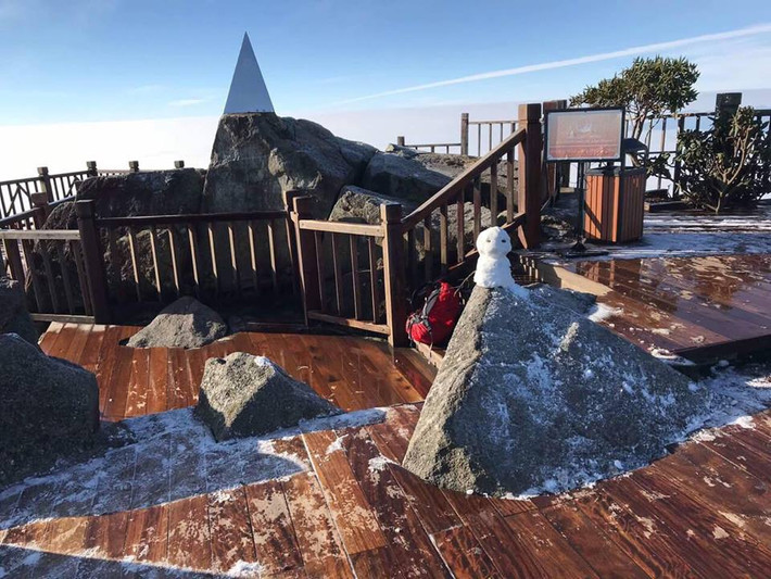 Người tuyết xuất hiện ở khắp nơi.