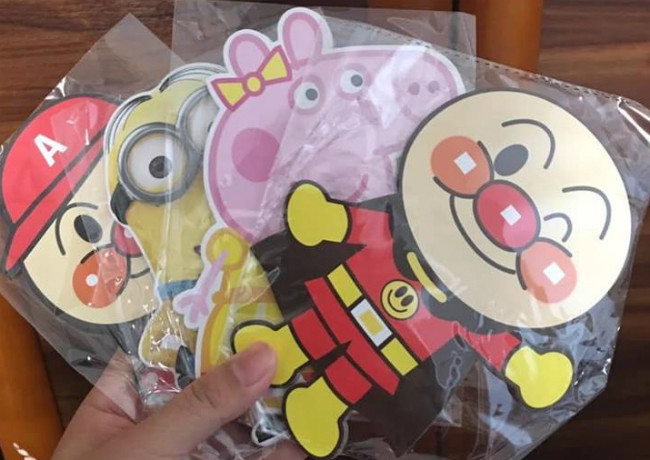 Bao lì xì hình nhân vật hoạt hình cũng là một trong những mẫu lì xì độc, lạ trong năm nay. 