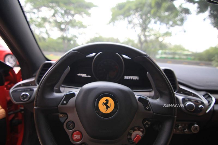 Theo tìm hiểu, siêu phẩm Ferrari 458 Italia trong bài viết thuộc sở hữu của một đại gia kinh doanh trong ngành thực phẩm.