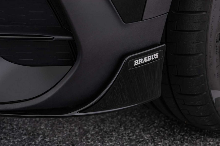 Không chỉ có những nâng cấp về mặt ngoại thất, Mercedes-Benz GLB với gói độ Brabus còn sở hữu một số điểm mới về động cơ. Với một bộ ECU mới, Mercedes-Benz GLB 250 được tăng thêm 46 mã lực, mô-men xoắn tăng thêm 80 Nm.