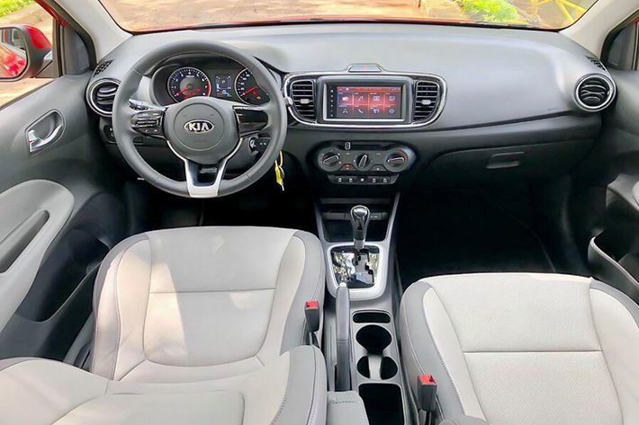 Theo VAMA, phân khúc sedan hạng B trong tháng 5/2020 vừa qua đã ghi nhận sự lên xuống bất thường về doanh số của các mẫu xe trong phân khúc. Cụ thể, Toyota Vios, Hyundai Accent, Honda City có mức tăng trưởng tốt, trong khi 2 mẫu xe Kia Soluto và Mitsubishi Attrage lại sụt giảm khá nhiều.