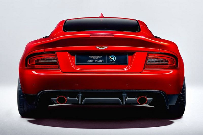 Ngoài ra, gầm xe cũng thấp hơn 10 mm so với Vanquish tiêu chuẩn trong khi khoảng cách giữa hai bánh xe của một trục lại rộng hơn 60 mm, kết hợp cùng bộ mâm 20 inch bọc lốp cao su Michelin Pilot Sport bám đường tốt hơn. Callum cho biết thiết lập này đã đạt được sau khi Aston Martin Callum Vanquish 25 trải qua hơn 32.000 km thử nghiệm nghiêm ngặt trên các con đường ở Anh, cũng như trên đường đua ở điều kiện khô và ướt ở Ladoux Michelin.