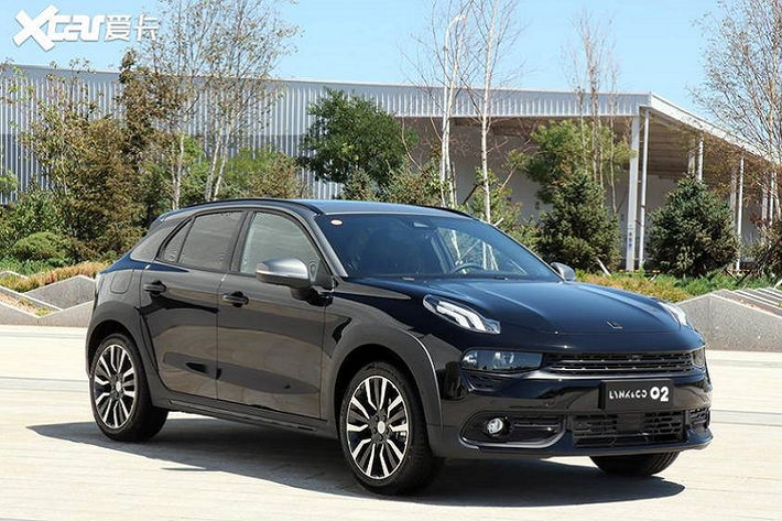 Lynk &amp; Co là một nhà sản xuất xe điện Trung Quốc có hoạt động tích cực trong những năm gần đây, và đều đặn tung ra thị trường các sản phẩm mới. Trong tuần này, Lynk &amp; Co đã cho ra đời một biến bản mới của mẫu crossover 02 vốn được giới thiệu lần đầu trong năm 2018. Cụ thể, phiên bản xe mới có mang một cái tên rất kêu đó là Lynk &amp; Co 02 Champion Edition mới và chủ đích nhắm tới những người tiêu dùng trẻ tuổi.