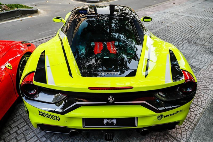 Siêu xe Ferrari 488 GTB về thành phố Buôn Ma Thuột định cư sử dụng động cơ V8, tăng áp kép, dung tích 3.9 lít, sản sinh công suất tối đa 661 mã lực tại vòng tua máy 8.000 vòng/phút và mô-men xoắn cực đại 760 Nm tại 3.000 vòng/phút.