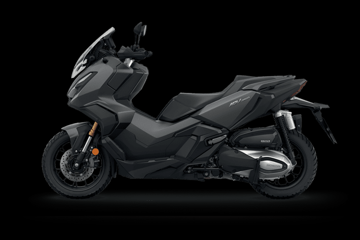 Về sức mạnh, Honda ADV 350 có chung động cơ eSP+ xylanh đơn, SOHC, dung tích 330cc, làm mát bằng dung dịch, sản sinh công suất 28,9 mã lực tại tua máy 7.500 vòng/phút và mômen xoắn cực đại 31,9 Nm tại tua máy 5.250 vòng/phút.