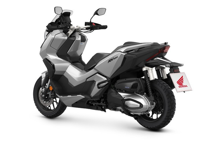 Được biết, Honda ADV 350 thế hệ mới là mẫu xe ga thứ 3 thuộc dòng xe ga địa hình của hãng xe Nhật Bản, được định vị giữa Honda X-ADV 750 và Honda ADV 150.