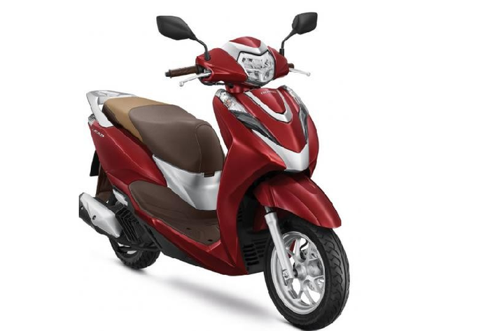 Tại thị trường Thái Lan, Honda Lead 125 mới sẽ được bán ra thị trường với 3 tùy chọn màu sắc gồm Trắng, Đỏ, và Xanh.