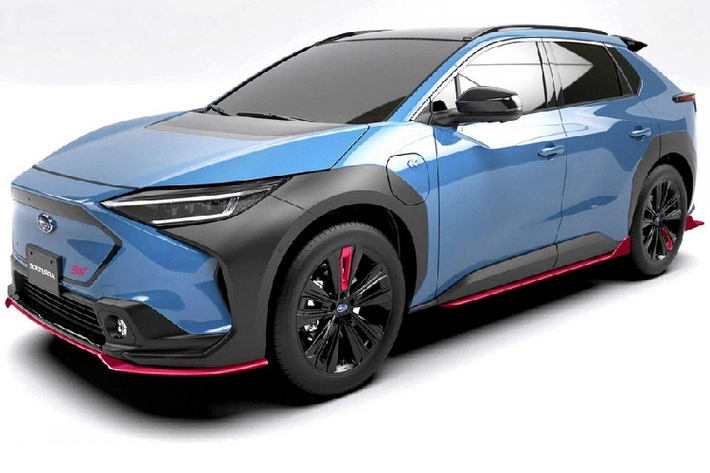 Đứng cùng với STI E-RA Concept tại Tokyo Auto Salon 2022 là Subaru Solterra STI chạy điện mới, dựa trên mẫu SUV Solterra chạy điện hoàn toàn đã ra mắt lần đầu tại Nhật Bản và Mỹ vào tháng 11 năm 2021. Mẫu concept này dường như không được bổ sung thêm trang bị hiệu suất nào, mà chỉ có những trang bị cải thiện mặt thẩm mỹ. Các nâng cấp đó bao gồm cánh gió trên nóc xe, viền bao quanh phía dưới màu đỏ anh đào, và một số phụ tùng đặc biệt khác trên ngoại thất.