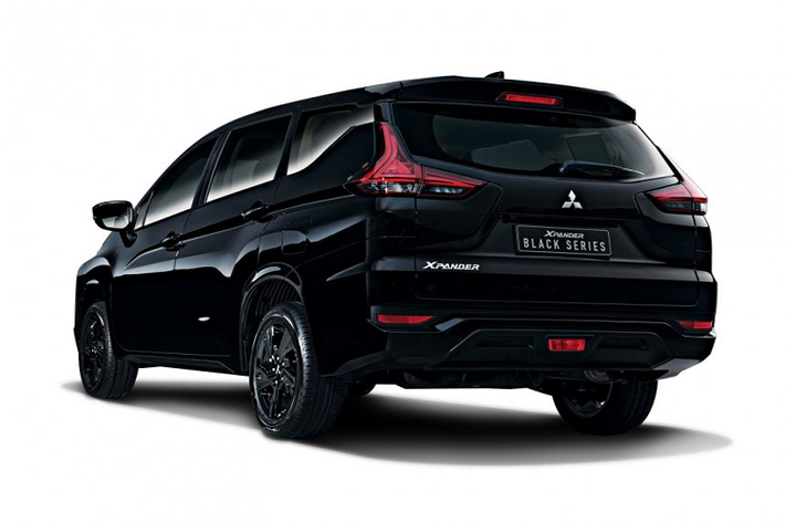 Tại thị trường Philippines, giá xe Mitsubishi Xpander Black Series mới khởi điểm từ 1.138.000 Peso (khoảng 510 triệu đồng). Như vậy, so với bản GLS, xe chỉ đắt hơn 1.000 Peso (tương đương 45 triệu đồng).