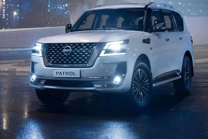 Mức giá xe Nissan Patrol 70th Annniversary phiên bản đặc biệt này khởi điểm từ 199.900 AED (khoảng 1,25 tỷ đồng).