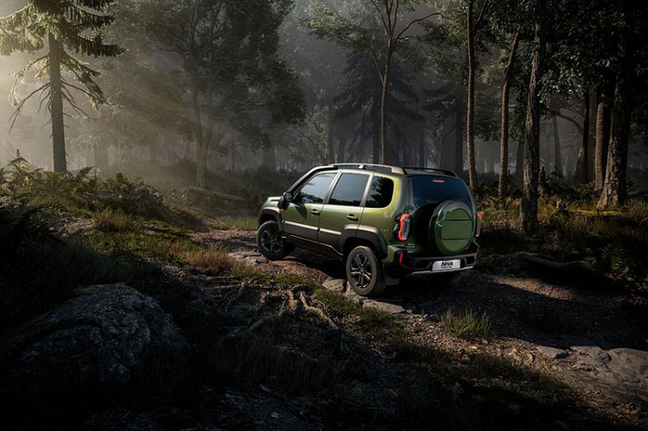 Khác nhau về trang bị nhưng tất cả các biến thể của Lada Niva Travel 2021 đều dùng động cơ xăng 4 xy-lanh 1.7L, cho ra công suất tối đa 80 mã lực và momen xoắn cực đại 127 Nm.