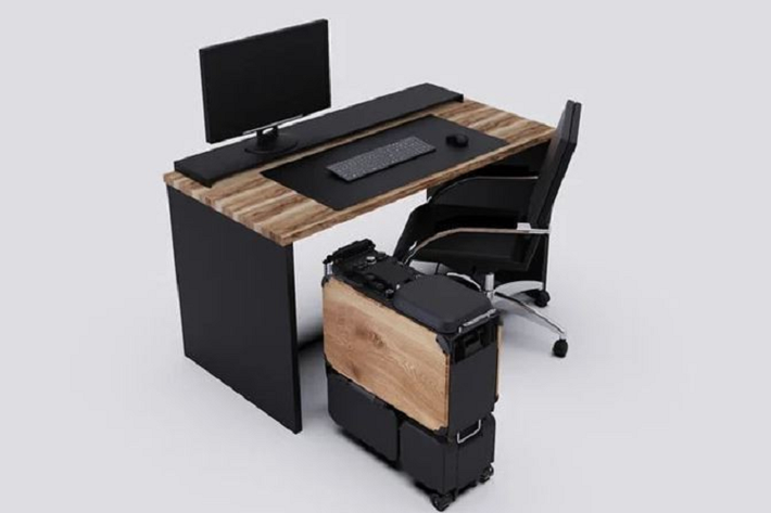 Tatamel Bike chạy điện, hay Tatameru Bike trong tiếng Nhật, đã tồn tại được gần 1 năm, nhưng đến bây giờ thì công ty ICOMA mới sẵn sàng đưa nó vào sản xuất đại trà. Được công bố trên phương tiện truyền thông địa phương vào đầu tuần này, đây là một mẫu xe máy điện có khả năng tự gấp gọn gàng cho đến khi nó chỉ có kích thước như một chiếc vali. Trước mắt, ICOMA chưa hé lộ thông tin cụ thể về giá bán cũng như việc có định bán nó ra nước ngoài hay không.