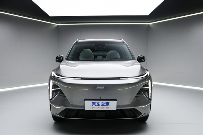 Trong số đó, Geely Galaxy đã bán được 13.711 chiếc trong tháng 10, tăng khoảng 5% so với tháng trước. Điều đáng nói là doanh số tích lũy của Geely Galaxy L7 2023 mới đã vượt 50.000 chiếc trong vòng 5 tháng kể từ khi ra mắt, trở thành "gà đẻ trứng vàng" cho hãng này.