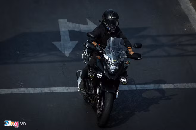 Nhu cầu chống nắng không chỉ từ người chạy xe môtô phân khối lớn....