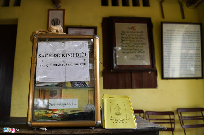 Sư trụ trì Thích Đàm Chính cho biết trước đây khi xây dựng chùa có nhận công đức của phật tử và khách thập phương nhưng chỉ nhận vừa đủ. Sau khi chùa hoàn thành, nhà chùa không nhận bất cứ tiền công đức của ai.