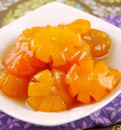 Mứt quất có vị thơm nồng, chua chua ngọt ngọt rất đặc trưng mà ít có loại mứt nào sánh bằng. Ảnh: 8monngonmoingay.