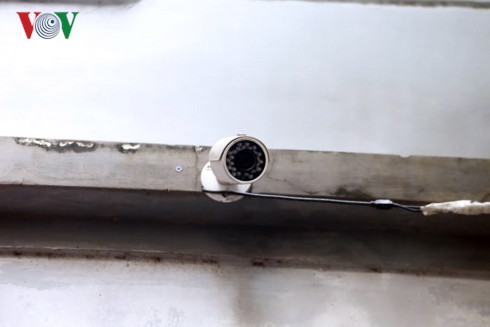 Theo người dân tại tổ dân phố số 22 (Dịch Vọng, Cầu Giấy, Hà Nội) cho biết, trước đây, người dân rất bức xúc khi mà xe thu gom rác vừa đi khỏi đã lại nhìn thấy người dân bất chấp quy định xả rác ở đó. Chính vì vậy, tổ trưởng tổ dân phố ở đây đã nghĩ ra ý tưởng trích xuất hình ảnh camera ở khu vực này để "bêu hình" những người này nhằm hạn chế tình trạng và giữ gì vệ sinh môi trường chung.