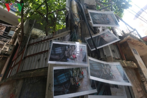 Có khá nhiều người vi phạm quy định và ở nhiều lứa tuổi khác nhau bị ghi hình lại treo lên đây.