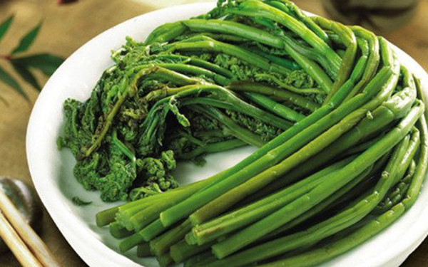 Cơ quan Nghiên cứu Ung thư Quốc tế (IARC) thuộc Tổ chức Y tế Thế giới (WHO) từng phân loại ptaquilosid là chất gây ung thư nhóm 2B – nhóm gồm chất có thể gây ung thư cho con người.