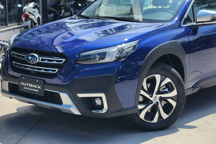 Như vậy, có thể thấy rằng Subaru Outback tại Việt Nam nhận được mức ưu đãi không thua kém gì những mẫu ô tô đến từ các thương hiệu châu Âu như Volkswagen Touareg hay Volvo XC90. Đây đồng thời cũng là một trong những mẫu xe có mức khuyến mãi cao nhất tại thị trường Việt Nam trong tháng 8/2024 này.
